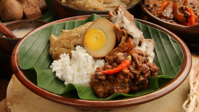 6 Kuliner Legendaris yang Tetap Eksis