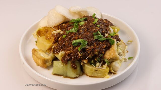Tahu Tek Pak Jayen Surabaya Kuliner Malam Legendaris